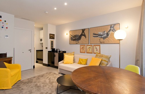 Cortes Apartment | Unique Design Apartament in Barrio Las Letras