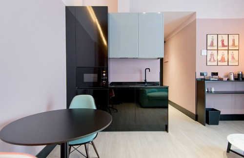 Cortes Apartment | Unique Design Apartment in Barrio las Letras