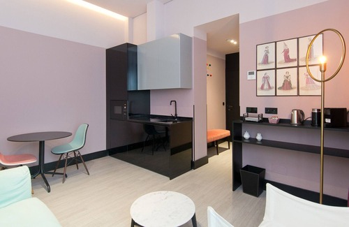 Cortes Apartment | Unique Design Apartment in Barrio las Letras