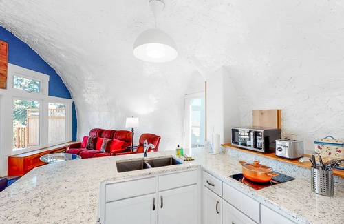 Thurston Apartment | Unique, Dog-Friendly, Riverfront Cottage w/Free WiFi, Views, & Hot Tub