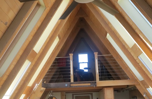 Marin City Boat Rental | Unique floating home on Richardson Bay