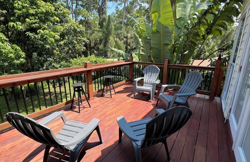 New Smyrna Beach House | Unique Furnished Tropical Lodge in New Smyrna Beach