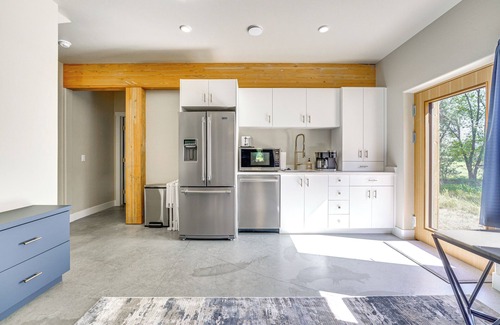 Redlands House | Unique Grand Junction Guest Suite w/Gas Fire Pit!