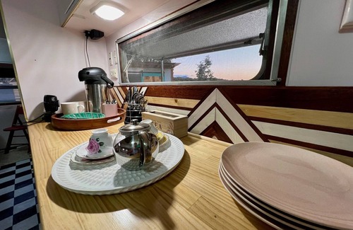 Bonegilla House | Unique Hideaway with Peaceful Private views in central heart of north east Vic