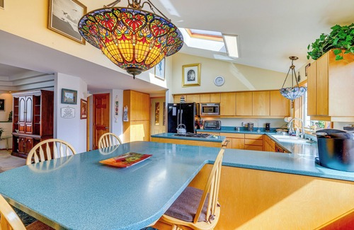 Sequim House | Unique Home w/Beautiful Mtn Views!