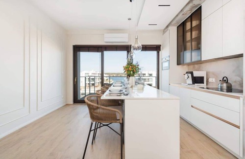 Orlinki Apartment | Unique interiors in a modern seaside marina