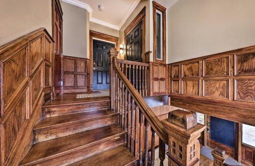 Southmoreland Apartment | Unique Kansas City Apt Walk to KC Streetcar Stop!