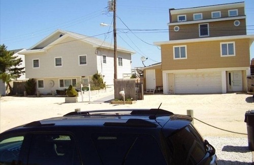 Mantoloking House | UNIQUE LOCATION! nONE HOUSE FROM PRIVATE BEACH.badges included!