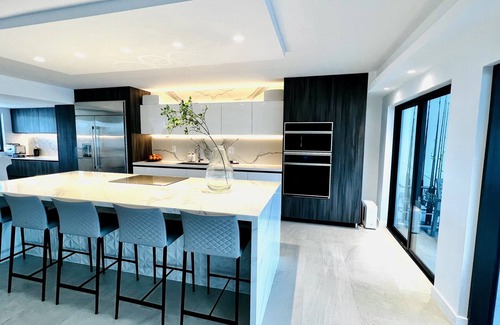 Great Harbour Cay House | Unique Luxurious Modern Renovated Townhouse