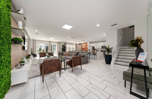 Kissimmee House | UNIQUE MASTERPIECE|15 Suites|Sleeps 30