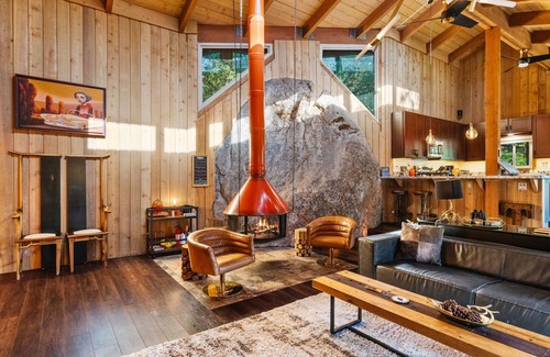 Idyllwild Cabin | Unique Modern Cabin w/spa, dry sauna
