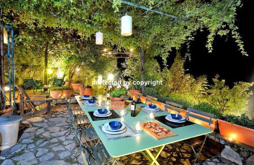 Velva Villa | Unique Seaview Retreat