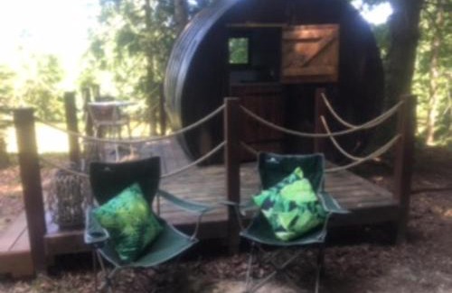 Domfront en Poiraie House | Unique & serene 1-Bed Cabin close to Domfront