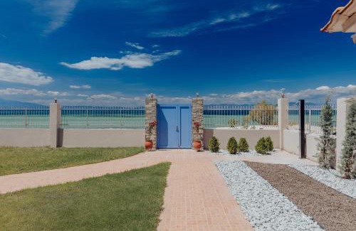 Megalos Prinos Villa | Unique Thasos Beach Villa