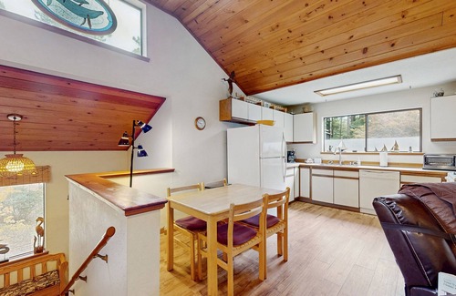 Arcata House | Unique townhouse - close to Cal Poly Humboldt