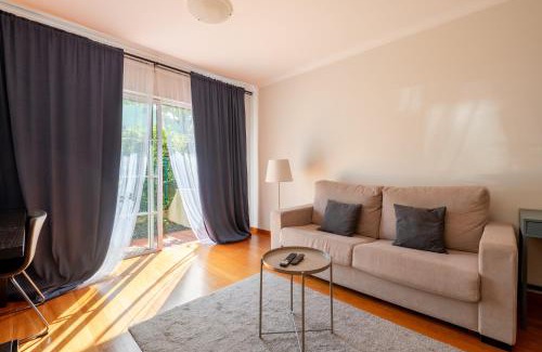 Sao Pedro Apartment | Unique Two-Patios - Stylish Stay by Pico Fortress