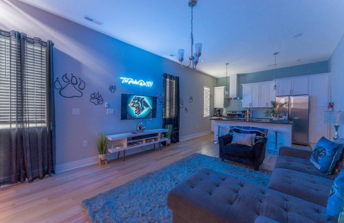 Third Ward House | Unique Uptown Charlotte Oasis | Walk to BOA, Convention Center, & Uptown Attractions | Pet Friendly!