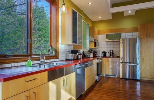 Val David Ski Chalet | Unique, vast and beautiful architectural home with breathtaking view!