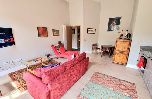 Dalry Apartment | Unique Victorian Apartment in Edinburgh