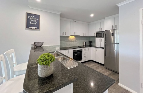 Avoca Beach Apartment | Unit 16 - Avoca Palms Resort, Avoca Beach
