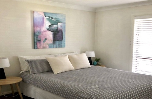 Macmasters Beach Apartment | Unit Sooo Close to the Beach