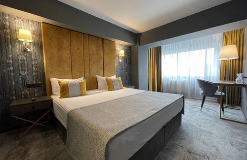 Cluj-Napoca Hotel | Univers (T)