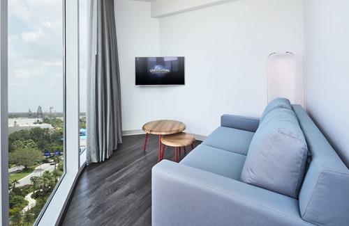 Florida Center Hotel | Universal's Aventura Hotel