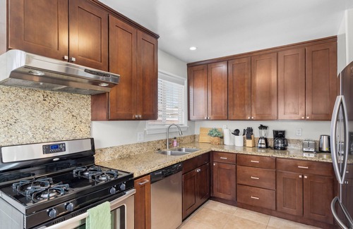 Burbank House | Universal Studio/Burbank/LA Super Cute Home