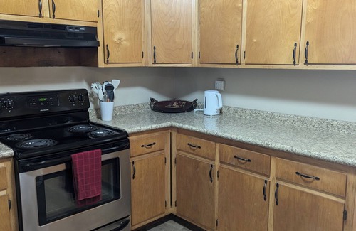 Tallahassee House | University Family & Friends House, 4 bedrooms,2 baths, sleeps 12,near FSU & FAMU