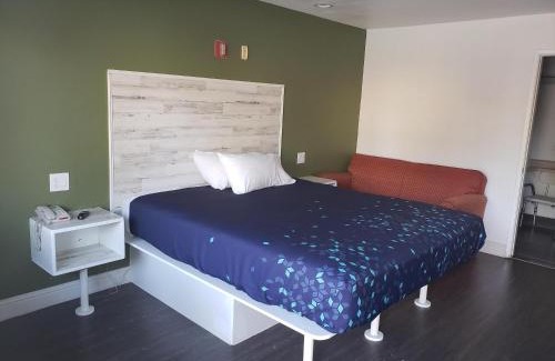Raisin Hotel | University Inn Fresno