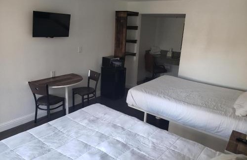 Raisin Hotel | University Inn Fresno