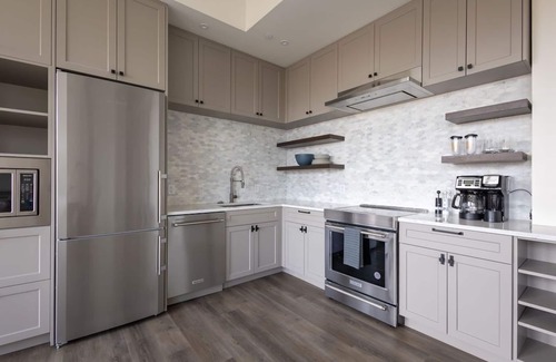Downtown Condo | *Unmatched Palafox St views* 2BD/2B Luxury Condo
