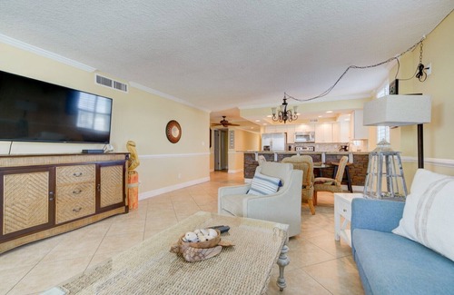 Crescent Beach Condo | Unsurpassed oceanfront beauty.