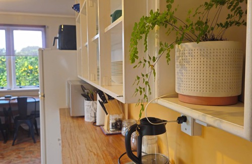 Tolaga Bay House | Unwind Here Reset & Recharge FREE WiFi+Netflix