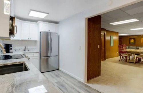 Easley Apartment | Unwind in a cozy woodland space ~King Bed