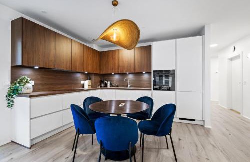 Kopavogur Apartment | Unwind in Luxury Steps From Smáralind Mall