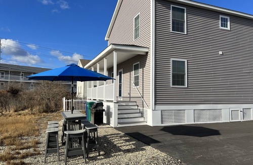 Hampton House | Unwind OceansidenPrivate single family home