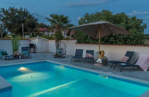 Kastelir-Labinci House | up to 50% discount, New 2023, Family, Pet Friendly Villa + Private Pool ,6/8 pax