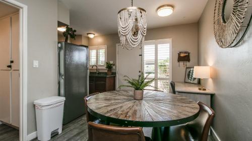 South Scottsdale House | Updated Condo in A Old Town Scottsdale Location