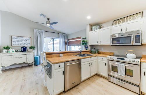 Villages Of Park Village House | Updated Gilbert Home with Covered Patio