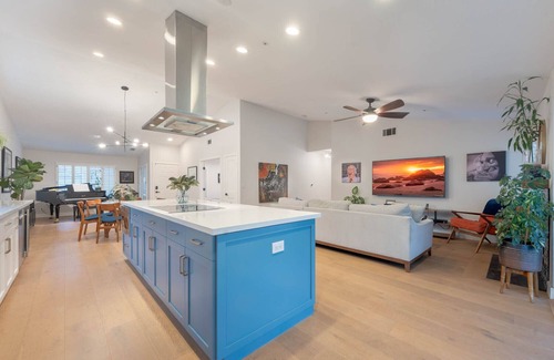 Mount Wilson House | Updated home by Universal Studio