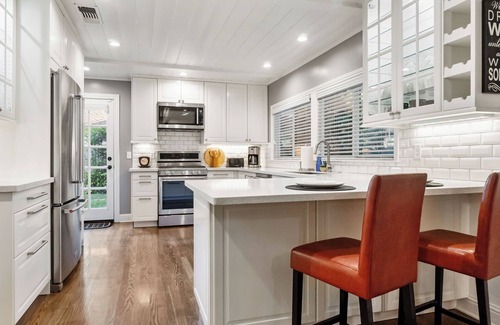 Chico House | Updated Home with Backyard and Hot Tub Close to BIDWELL PARK