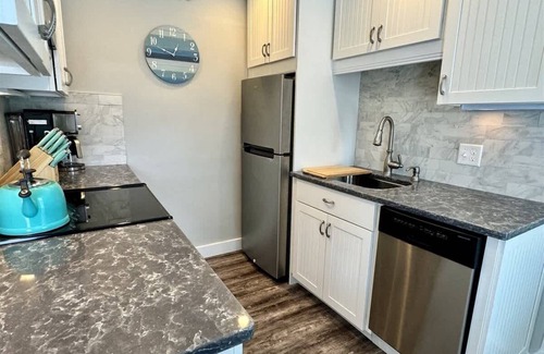 Ogunquit Condo | Updated Lookout Condo