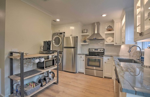 Downtown Cottage | Updated & Modern House < 1 Mi to Dtwn Bentonville!