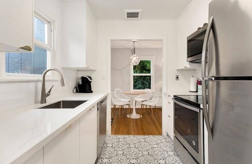 Shoreline House | Updated NE Seattle · 2BR · Yard · Near Light Rail