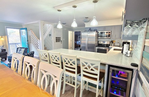 Kill Devil Hills House | Updated Oceanside 4BR/2Bath Saltbox/HOT TUB/walk to the beach/MP9