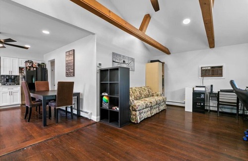 West Haven House | Updated ranch Home 4 minutes from the beach on a quiet end street.