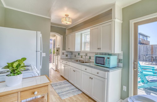 Roads End House | Updated Roads End Beach Cottage with Ocean View and Large Deck!