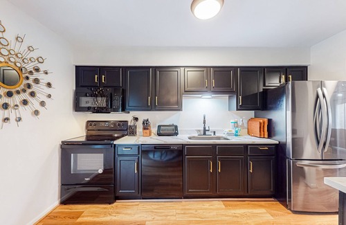 Perdido Bay Villas House | Updated townhome with grassy yard, grill, open layout, W/D, & AC