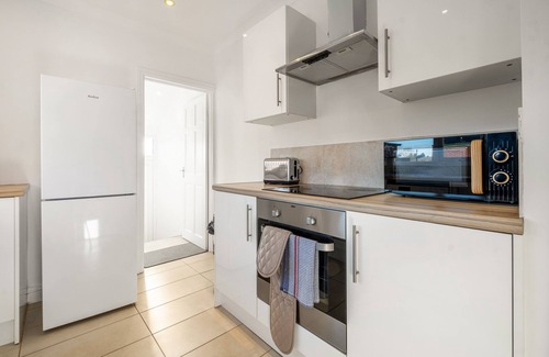 Gosforth Apartment | Upmarket Apartment with Parking